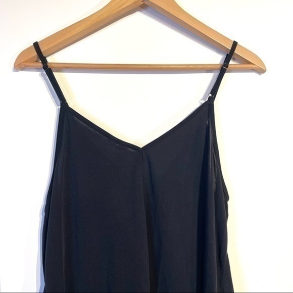 Francesca’s Black Cami Alya Black Twist Front Tank Top Small Spaghetti Strap NWT - Picture 5 of 11